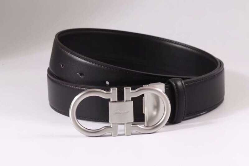Ferragamo Men s Reversible Black Hardware Belt