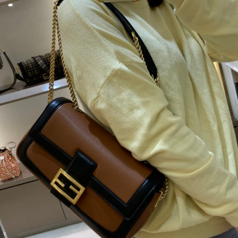 Fendi Baguette Chain Bag In Nappa Leather 8BR783
