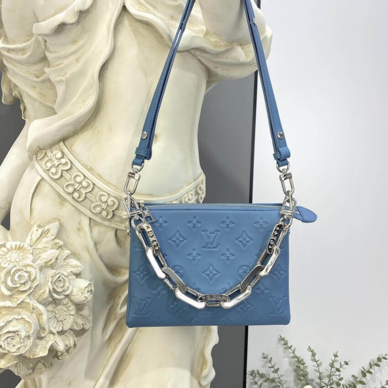 Louis Vuitton Coussin BB M57993