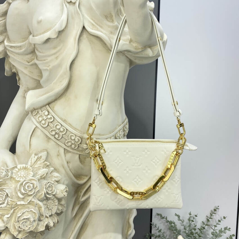 Louis Vuitton Coussin BB M57993