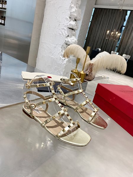 Valentino studded classic sandals