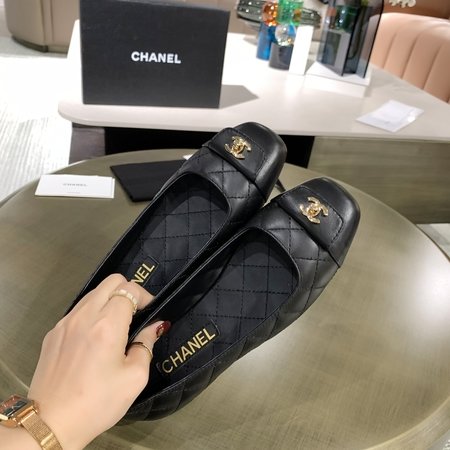 Chanel CC Logo Lingge Women s Shoes Sheepskin + Cowhide
