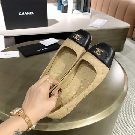 Chanel CC Logo Lingge Women s Shoes Sheepskin + Cowhide