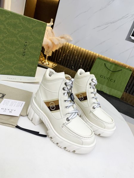 Gucci Horsebit Bee Leather Martin Boots