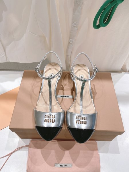 Miu Miu Logo calf sandals in patent leather