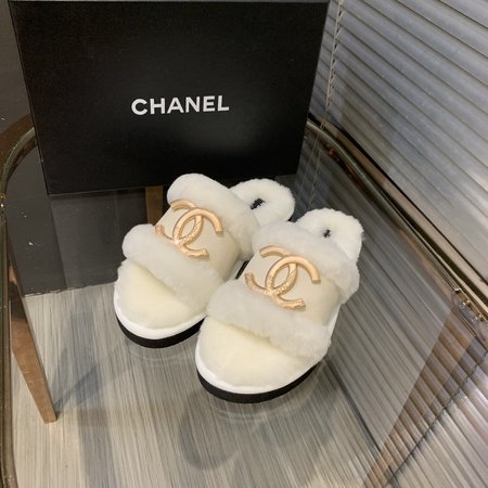 Chanel wool slippers