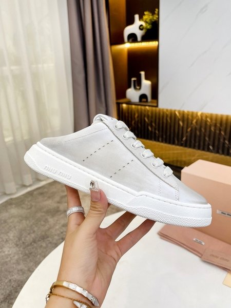 Miu Miu Original first layer cowhide white shoes