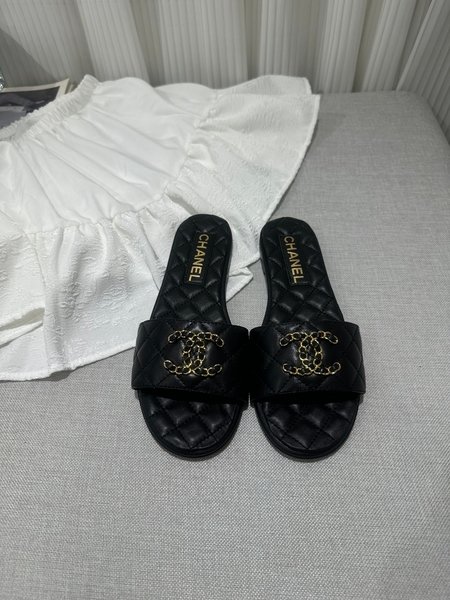 Chanel leather slippers