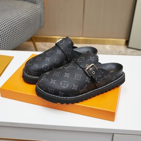 Louis Vuitton vintage sandals slippers