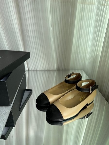 Chanel vintage CC bow ballet flats