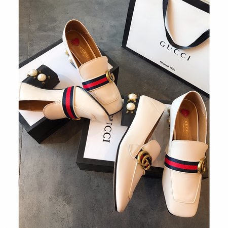 Gucci Calfskin slippers with GG buckle