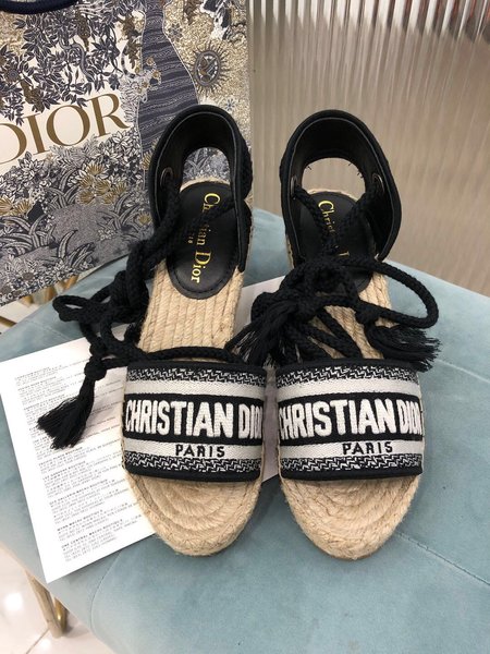 Dior Wedges pattern jacquard embroidery