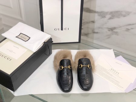 Gucci Classic wool slippers fabric with sheepskin inside