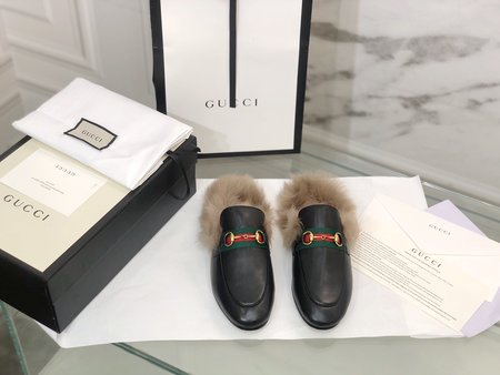 Gucci Classic wool slippers fabric with sheepskin inside