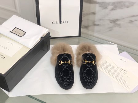 Gucci Classic wool slippers fabric with sheepskin inside