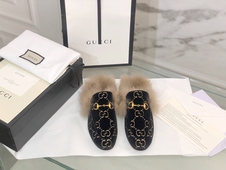 Gucci Classic wool slippers fabric with sheepskin inside