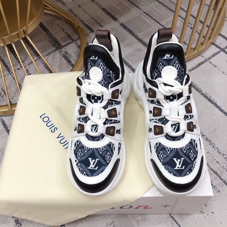 Louis Vuitton The latest sports shoes daddy shoes
