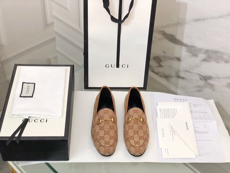 Gucci Classic horsebit loafers