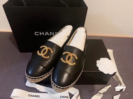 Chanel Soft sheepskin fabric CC buckle sheepskin lining