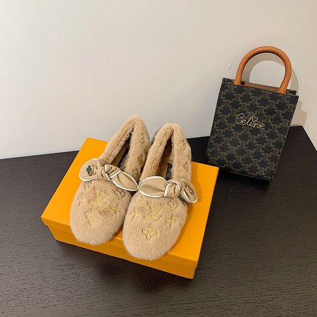 Louis Vuitton Wool shoes