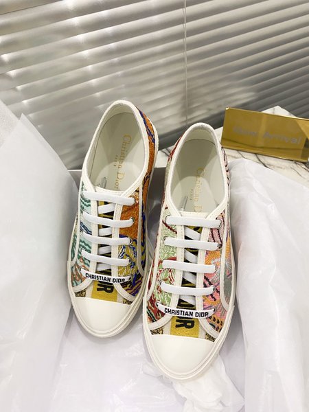 Dior Christmas style embroidered colorful pattern flat casual shoes