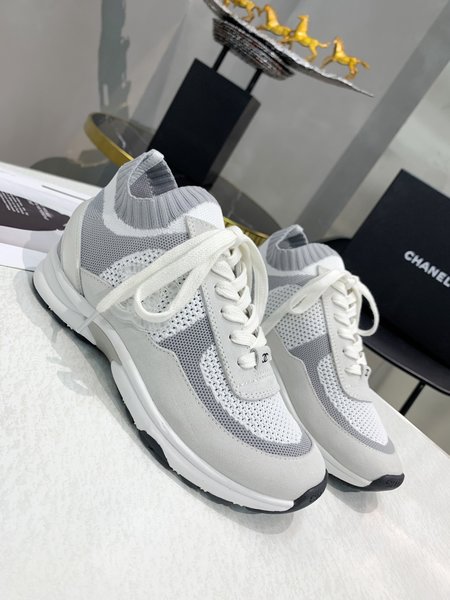 Chanel CC Logo sneakers