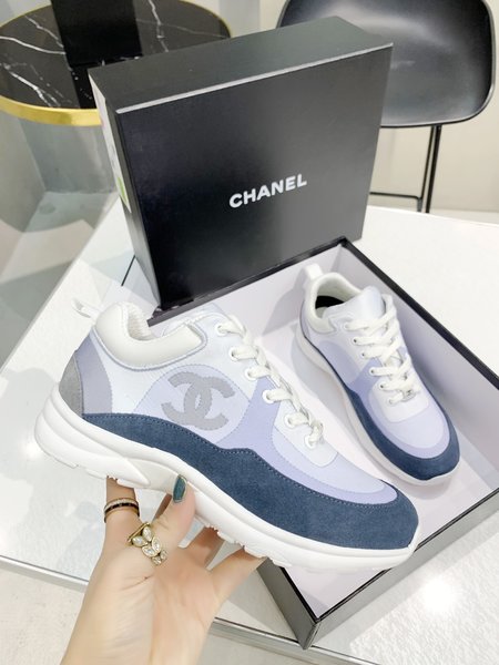 Chanel CC Logo sneakers