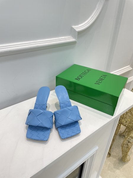 Bottega Veneta High-heeled woven slippers