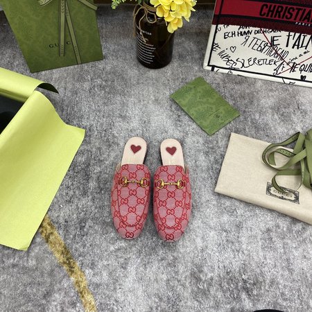 Gucci Cloth slippers