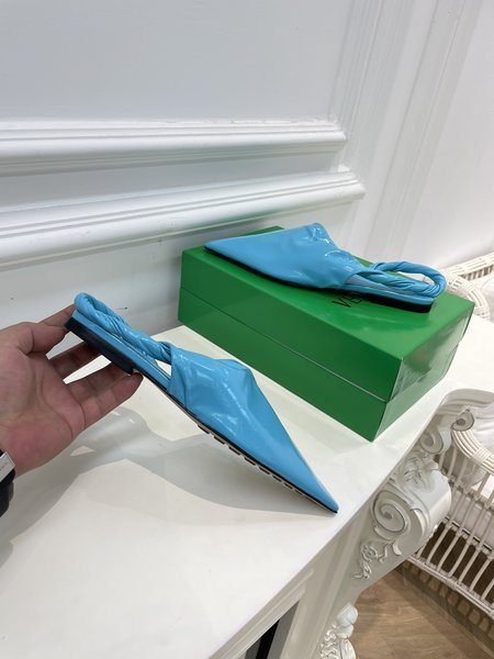 Bottega Veneta BV kelp shoes imported butter leather thoughtful design