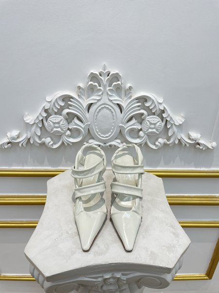 Bottega Veneta BV kelp sandals imported butter leather