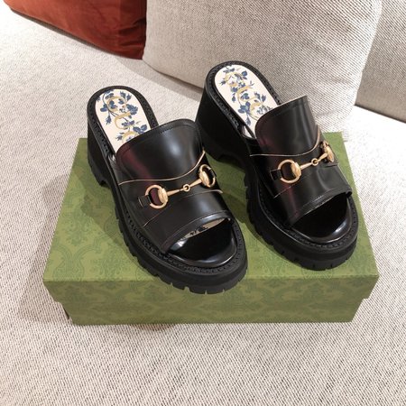 Gucci GG horsebit sandals/slippers