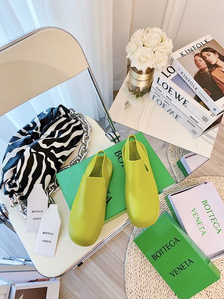 Bottega Veneta Pop jelly rain boots