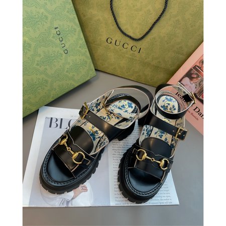 Gucci Platform slippers sandals printed sheepskin