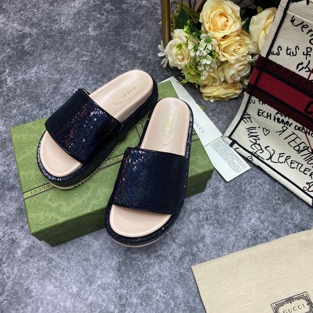 Gucci Embroidered printed platform slippers