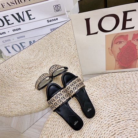 Fendi FF sandals cowhide material sheepskin lining