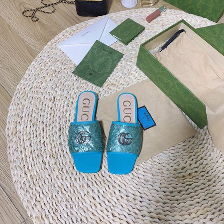 Gucci New slippers classic GG buckle