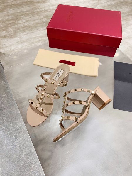 Valentino Hollow design with classic rivet block heel sandals