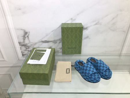 Gucci Slippers color GG cloth + inner cowhide