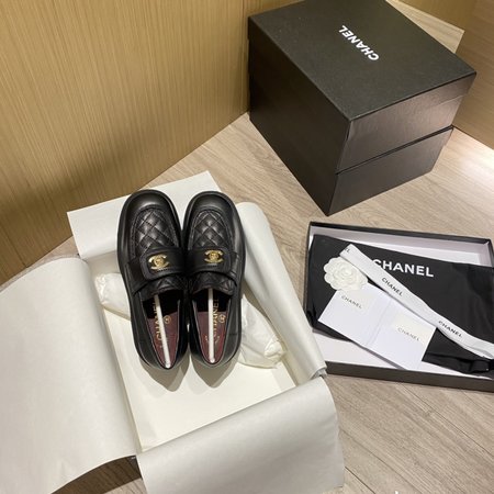 Chanel Women s shoes series classic embroidery + hardware Logo buckle Sheepskin lining: Sheepskin Heel height: 3.5cm