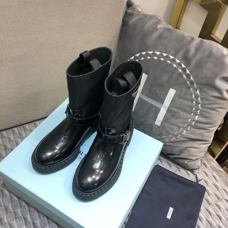 Prada Belt Buckle Women s Short Boots Thick-soled Round Toe Triangle Logo Knight s Heel Height: 5cm