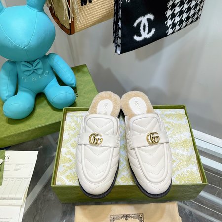 Gucci wool slippers