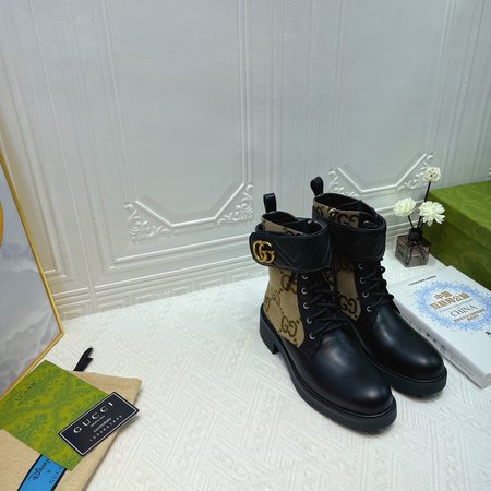 Gucci Wear-resistant outsole in nappa leather inside the boots, heel height: 4cm