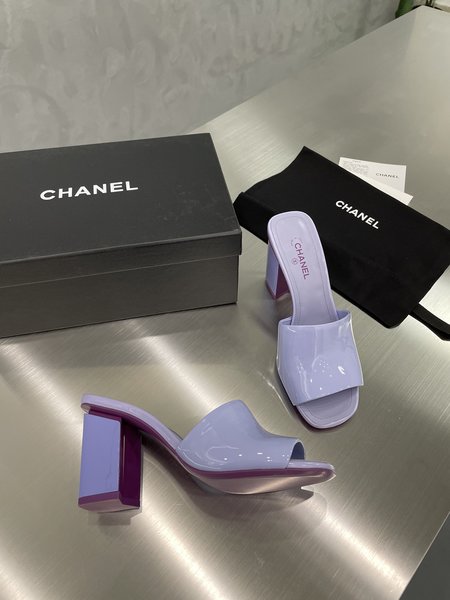 Chanel patent leather jelly sandals