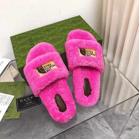 Gucci x TNF joint wool slippers