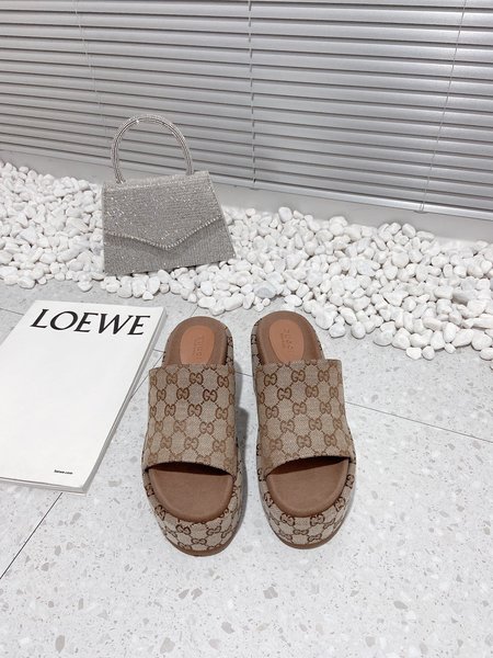 Gucci platform slippers