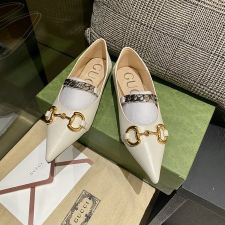 Gucci G chain flats