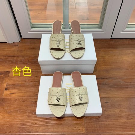 LP Ostrich slides in embossed cowhide