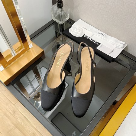 Chanel Classic SlinG-back back air sandals