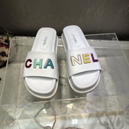 Chanel High-quality lacquered platform slippers